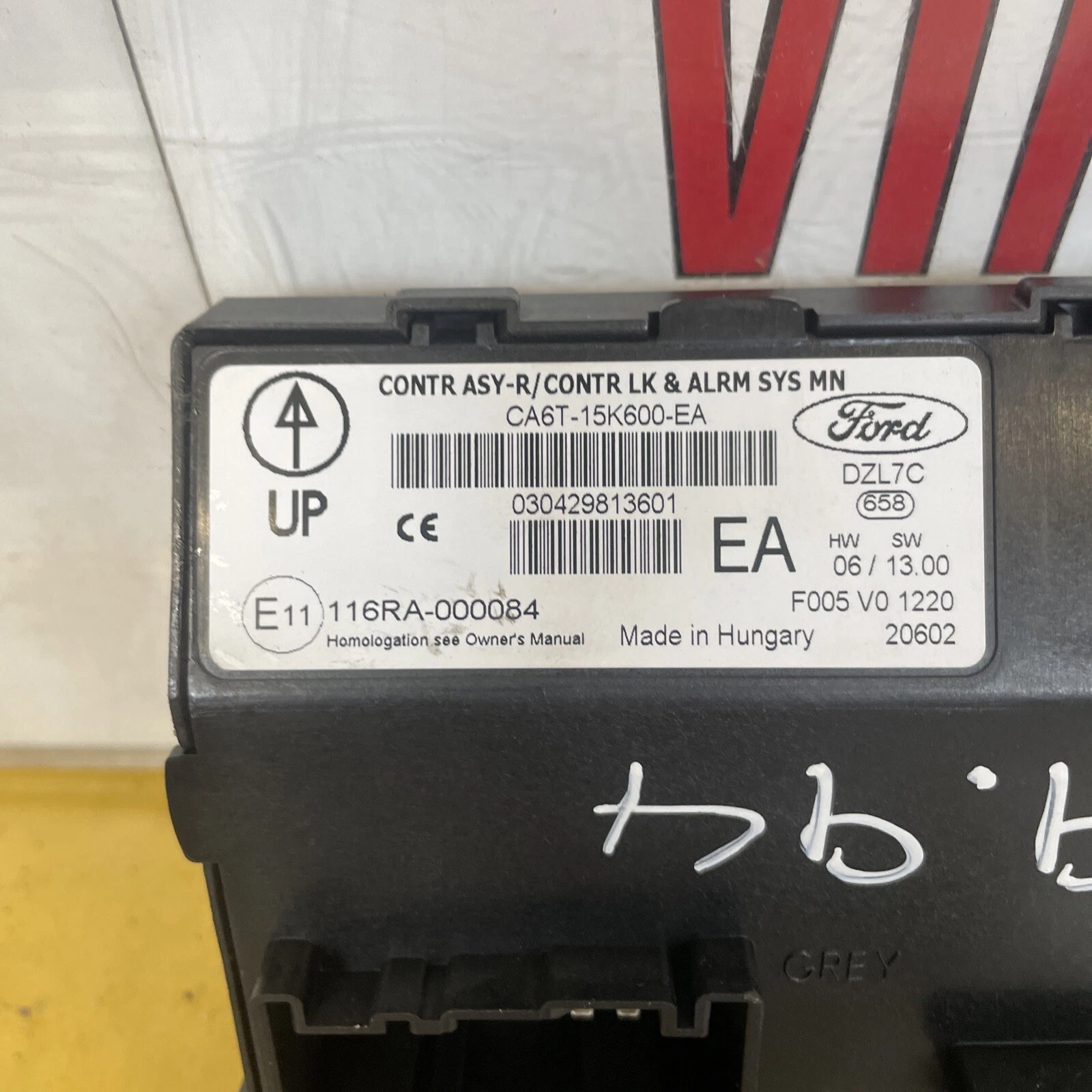 Ford Fiesta Mk7 Central Locking And Alarm Module CA6T15K600EA 2008-2012 Ref 117 - Picture 3 of 13