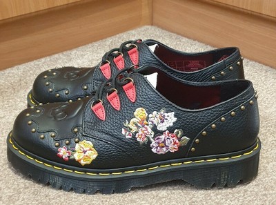 serova dr martens