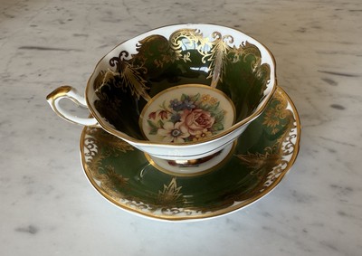 Paragon Kingston E Teacup  andSaucer Forest Green Gold Floral Rose Medallion