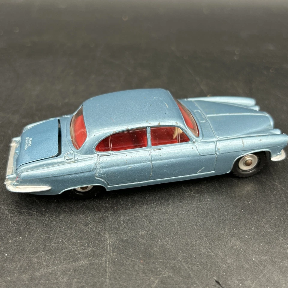 De colección Dinky Toys 142 Jaguar Mark X - 1962 Foto 3 de 4