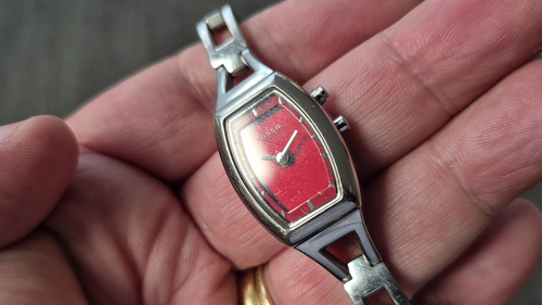 HERMOSO Reloj Pulsera ACERO Animado Corazones FÓSIL Kaleido 'BIG TIC' Damas - Vídeo 1 de 1