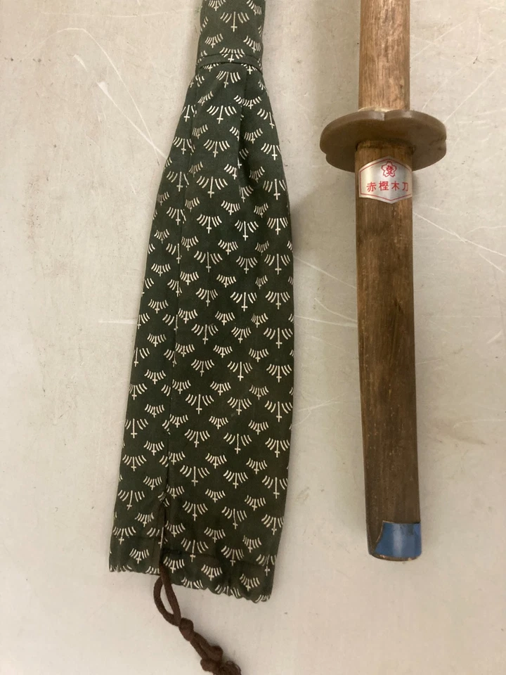 Japanese Katana Wood Sword – Antique Original from Japan, Zinober Red Scabbard - Image 2 of 4