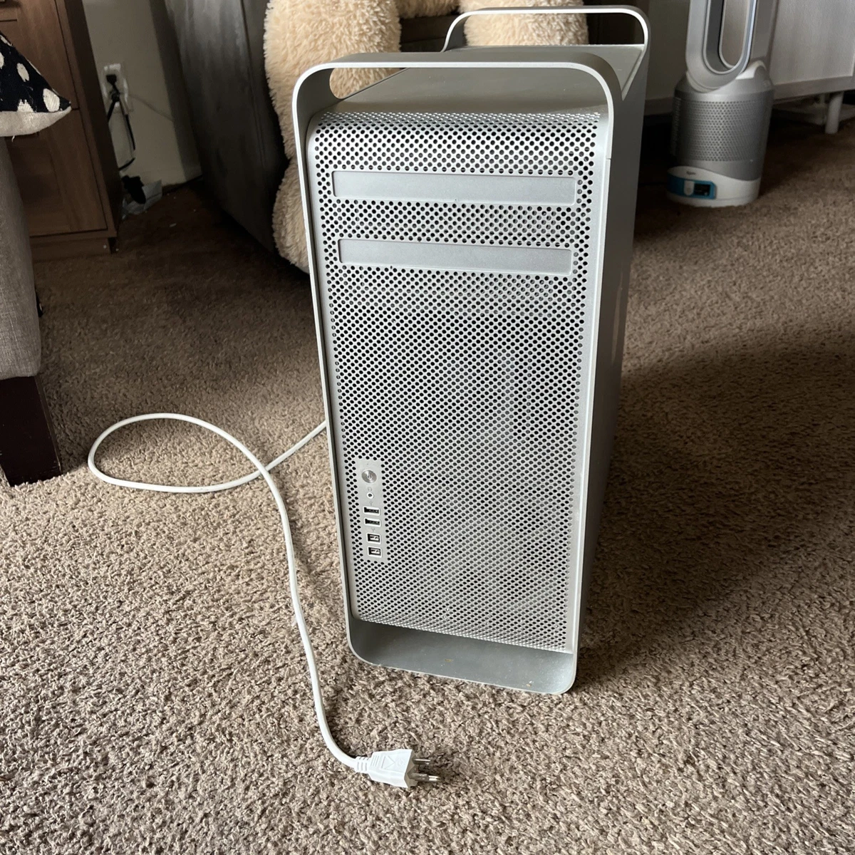 Apple Mac Pro Intel Xeon Quad Core 32 GB RAM Apple Desktops & All