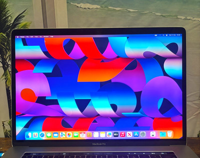 Original Apple MacBook Pro 15'' A1990 Full LCD Screen Assembly sehr guter Zustand