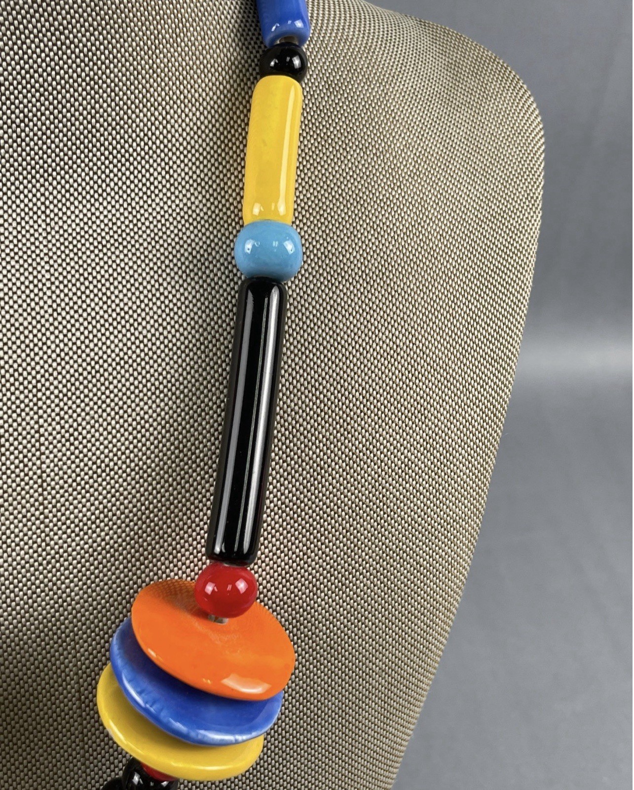 Ruby z Candace Loheed: Vintage RUBY Z Ceramic Blo… - image 4