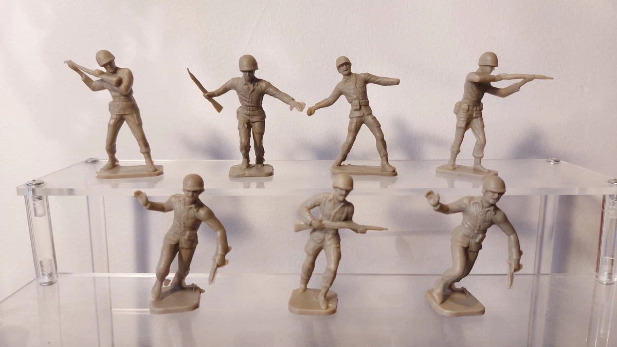 Rare Boîte De 9 Soldats Plastique Quiralu - Vintage, Boîte Vitrine D'origine (occasion)