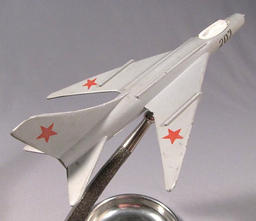 Model Airplane MIG Russian Metallic Old Vintage Soviet Plane Ashtray Fighter - Picture 7 of 11