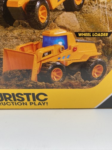 Funrise CAT FUTURE FORCE Wheel Loader NEW MIB Lights And Sounds Toy Vehicle - Picture 2 of 8