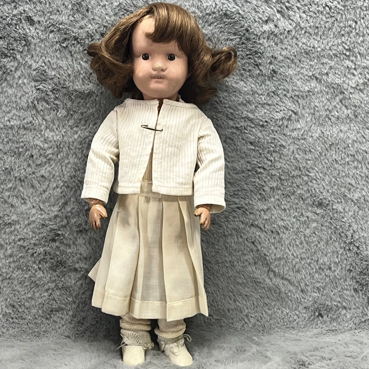 Schoenhut Wood Doll Philadelphia Doll Maker Wig Hair Painted Eyes Posable 15in