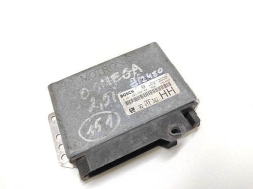 OPEL OMEGA B Estate 21, 22, 23 Motorsteuergerät ECU 0261203588 2.0 31552689