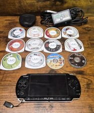 Pakiet konsoli Sony PSP-3001 + 12 gier i filmów, ładowarka i nowa bateria