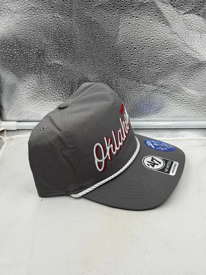 Oklahoma Sooners NCAA '47 Marca Gris Escritura Enganche Cuerda Ajustable Snapback Sombrero Foto 4 de 4