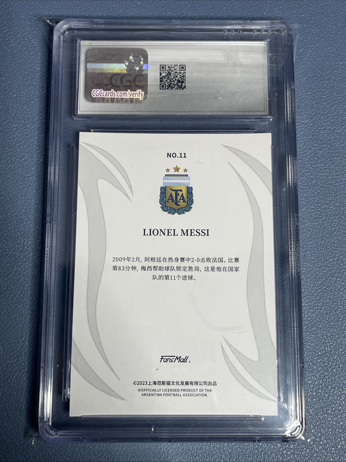 2023 FansMall Argentina Goat Lionel Messi #11 Rainbow Refractor CHC 10 view 2
