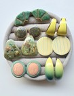 Vtg Retro Earring Mix Lot 70's 80's Geometric Enamel & 1 Lucite Pair Earrings  — photo 5