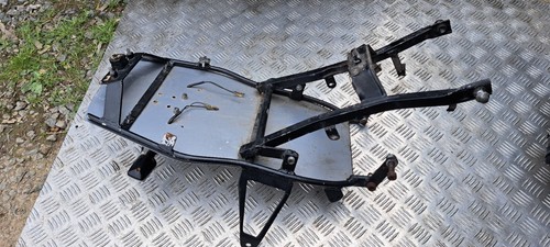 1987 YAMAHA FZR 1000 GENESIS REAR END SUBFRAME AND SEAT. RAT BIKE SUB FRAME. - Picture 10 of 16