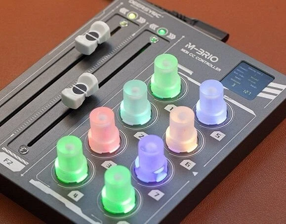 Deersync M-BRIO Multi-Platform Portable MIDI CC Controller - Image 2 of 4