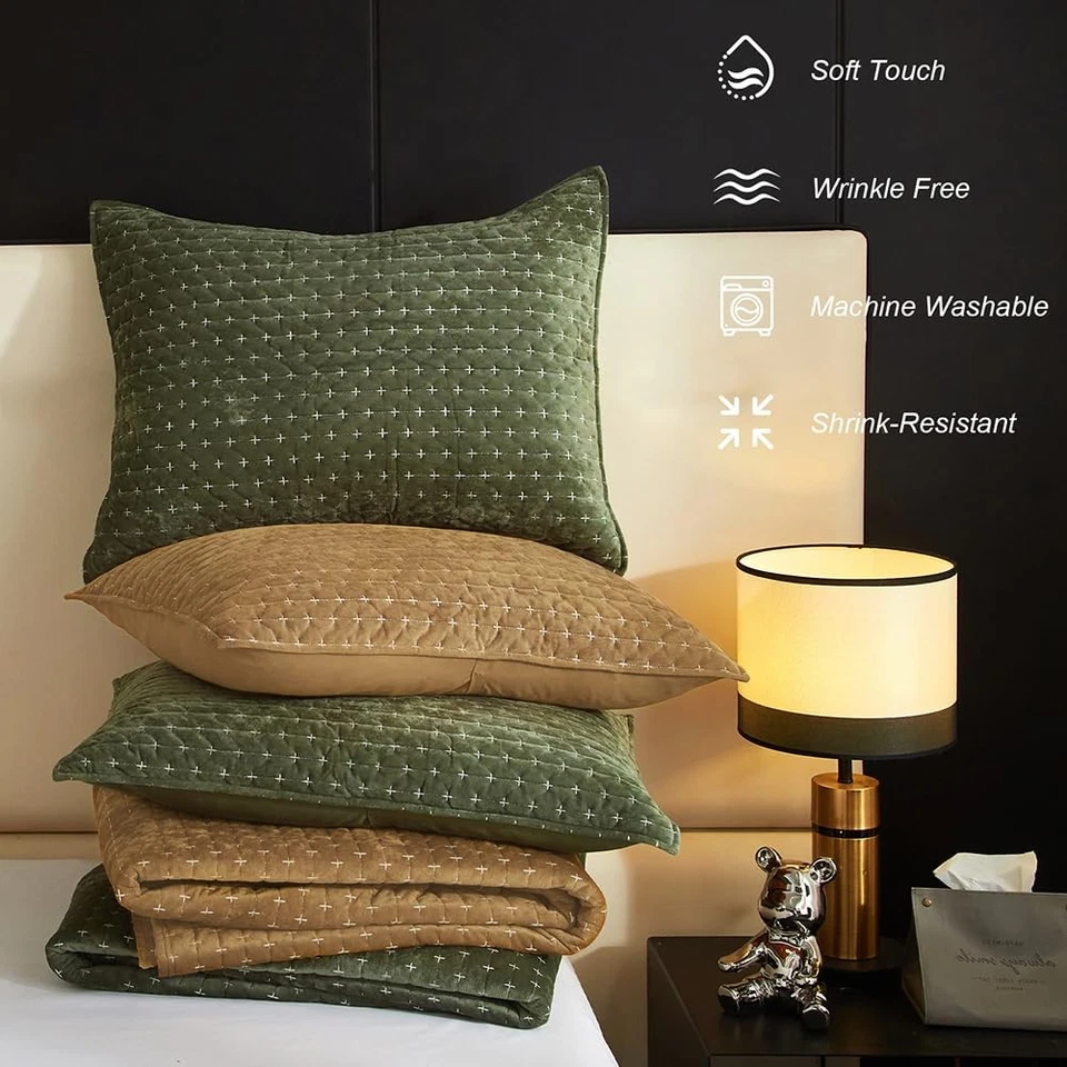 Velvet Quilt Queen, Oversized Bedspread Quilted Bedding Set, Luxurious Soft C... - Image 3 of 4