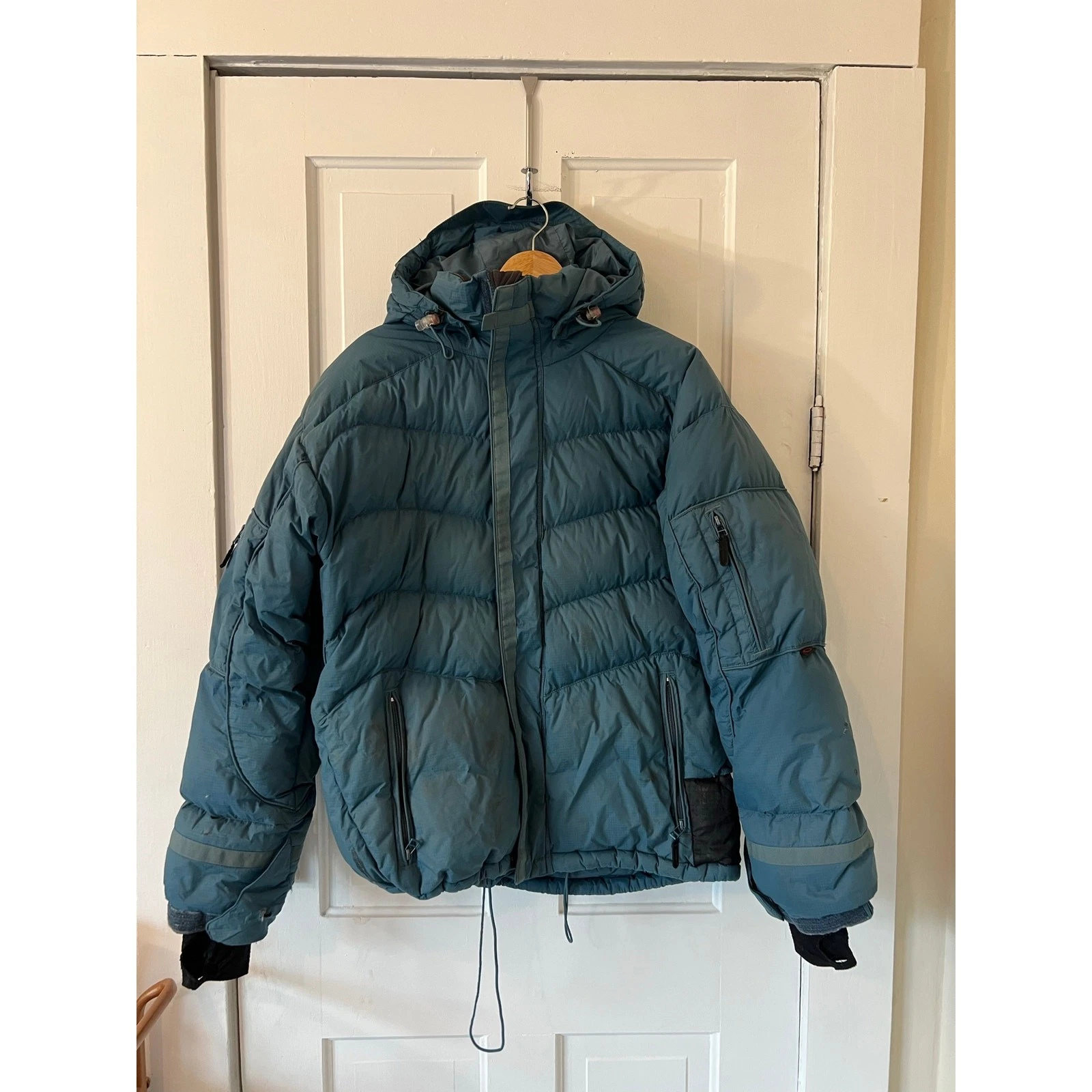 Oakley vintage nitro men's small down puffy blue flaws hooded ski snowboard snow