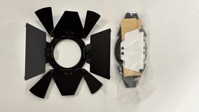 Dedolight DBD8 Standard Barndoor (8 Leaves) für DLH4-Serie, DLHM4-300 und DLED4