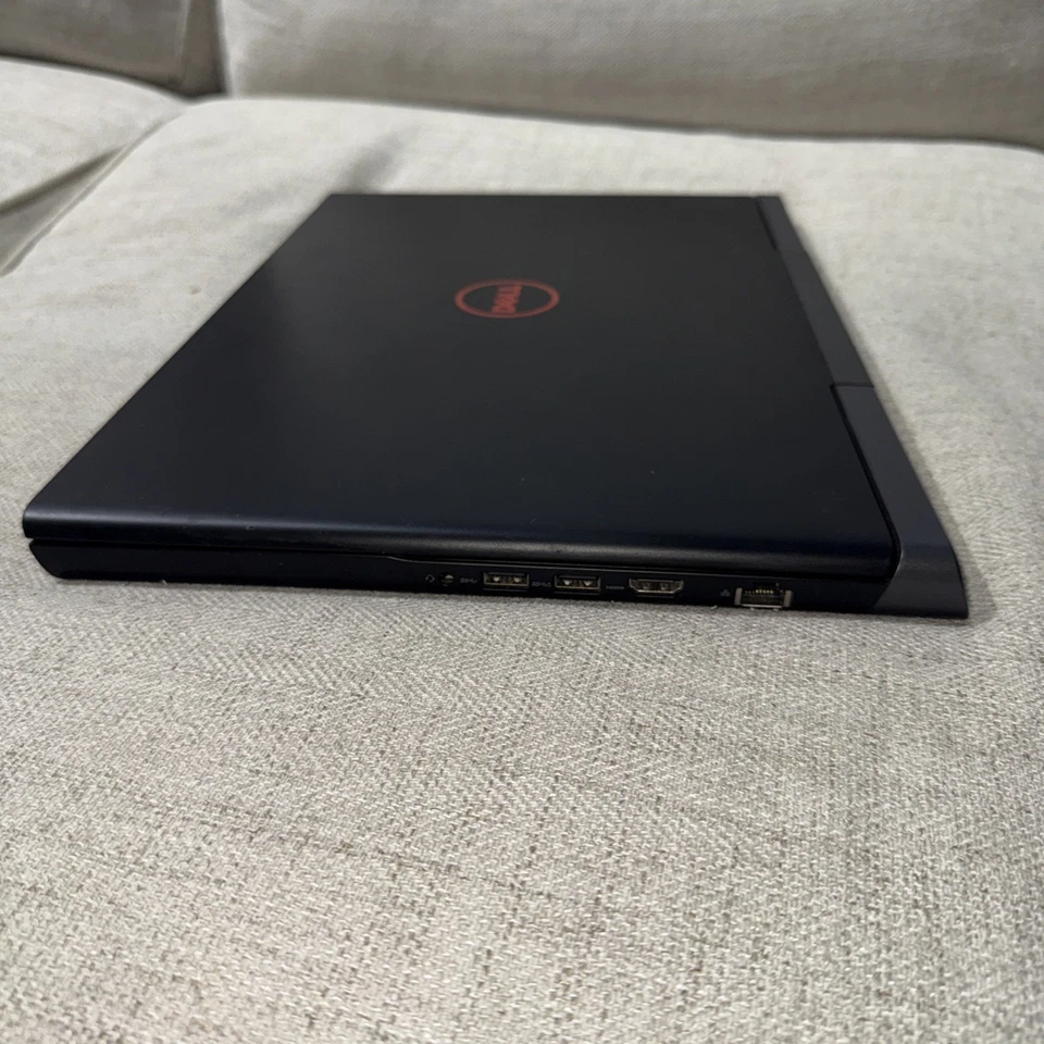 HD GeForce GTX 1050 Dell Inspiron 15 GAMING 7567 15.6" i5-7300HQ 8GB RAM 1TB - Imagem 3 de 4