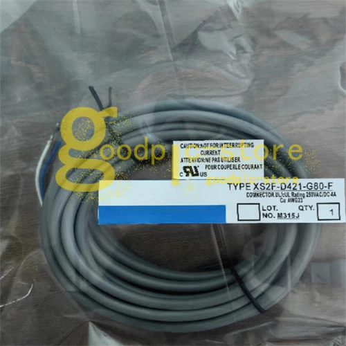 1PCS For Omron XS2F-D421-G80-F plug wire Cable NEW