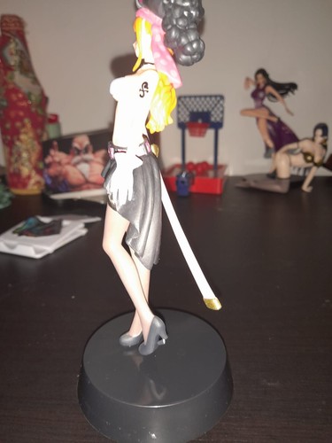 One Piece / Sexy Nami /19 Cm/no Bandai no Banpresto senza Marchio - Foto 10 di 14