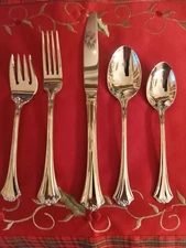 Reed & Barton Country French Flatware Set - Silver, 5 Pieces (8180805)