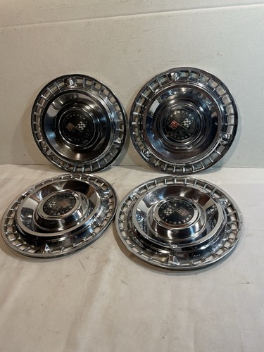 Vintage 1961 Chevrolet Impala Hubcaps