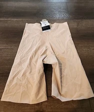 NWT Wacoal Beyond Naked Thigh Shaper 805330 Beige  S