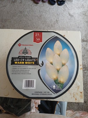 These are l e d c nine lights color warm white.