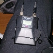 Shure ULXD1 G50 Wireless Bodypack Transmitter with Back-Lit LCD Display Black