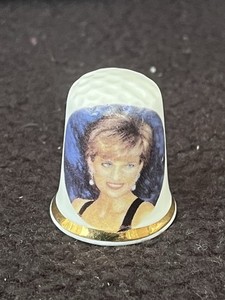 Vtg English Bone China Princess Of Wales Diana Tribute 1961-1997 Thimble