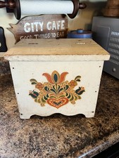Vtg Wood White 1950 s Shoe Shine Box Stash Box Dutch Tulip Decal