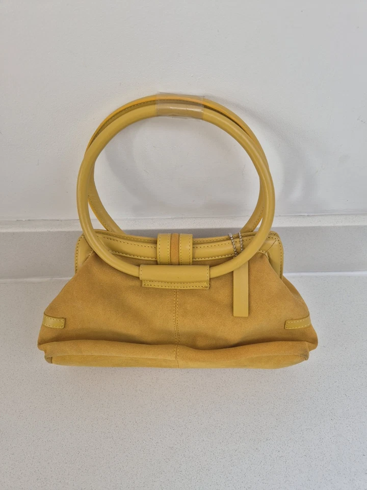 BNWT Oasis Limited Edition Leather and Suede Yellow Tote Handbag - Image 4 of 4