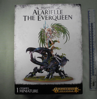 ALARIELLE THE EVERQUEEN Elfo Alto in Plastica Elfi Sylvaneth Boxato Età di Sigmar 36