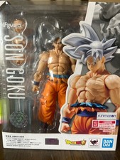  S.H. Figuarts Son Goku Autonomous Ultra Instinct Action Figure