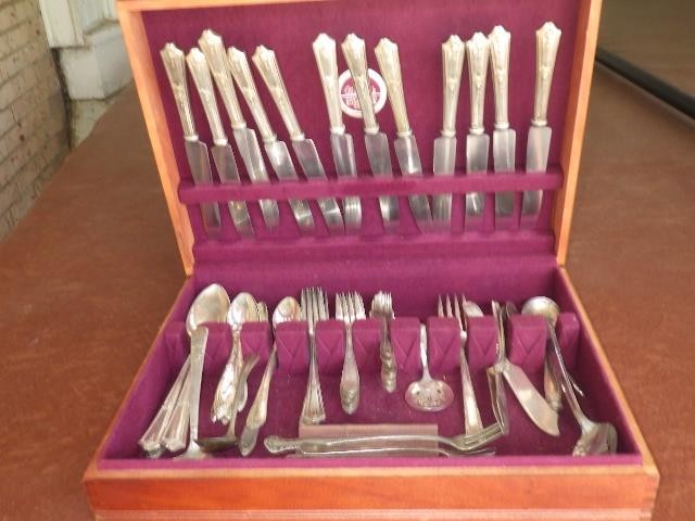 FLATWARE SILVERWARE DINING 67 pc SET SILVERPLATE VARIOUS MAKERS DORIS INSICO +