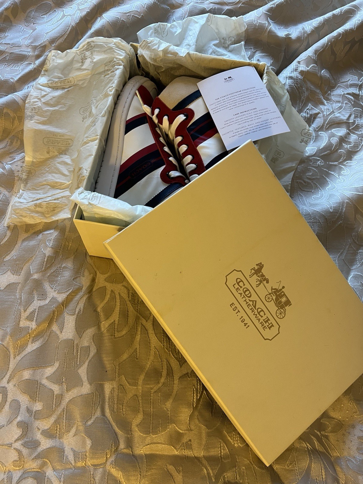 Authentic COACH Shoes Evelyn Calf Suede Size 7 Women's White/Navy/Red