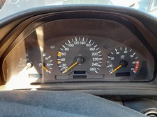 Compteur Mercedes 208