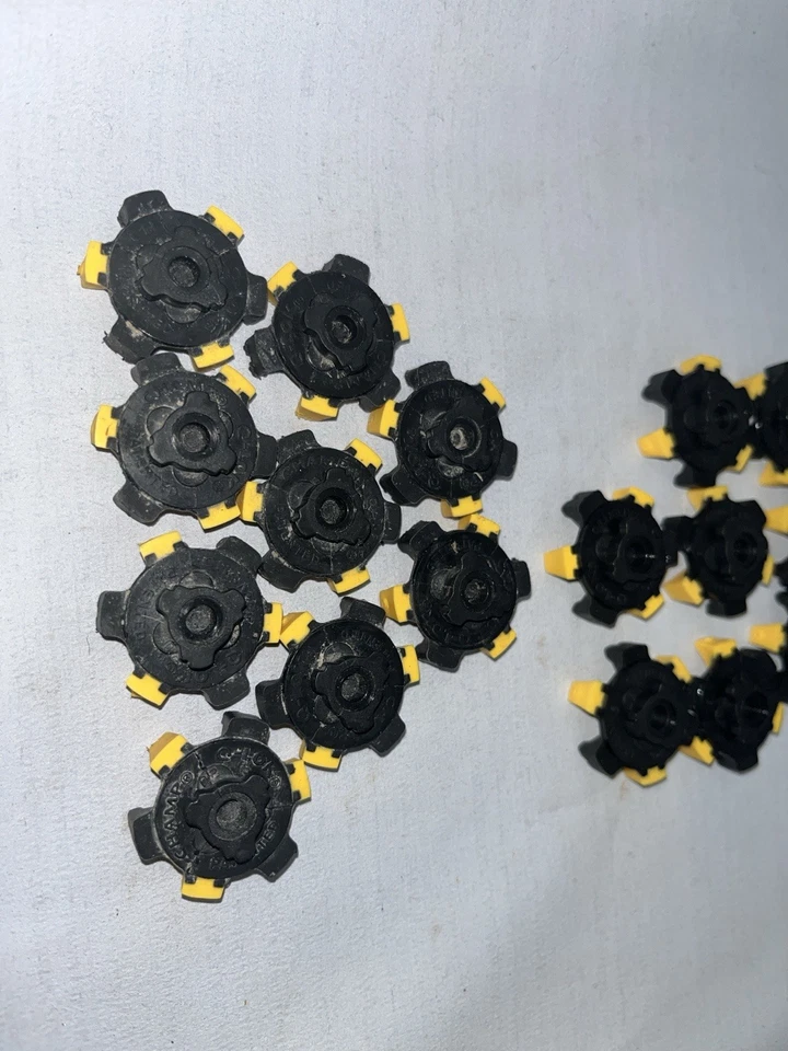 Marcador de bola de metal Scorpion Stinger Golf Spikes Champ 75630 Q-Lok Foto 3 de 4