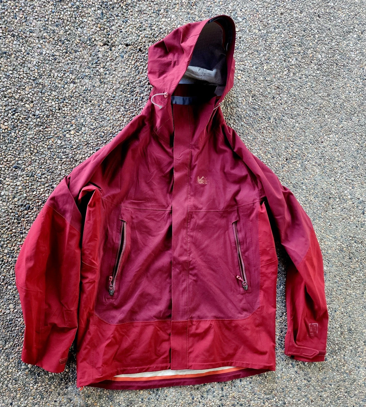 REI Elements E1 Rain Jacket Red Full Zip Waterproof Mens Size Large
Opens in a new window or tab