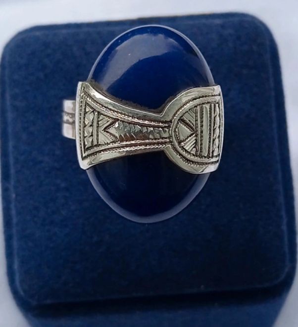 Bague argent massif 925 gravée main avec pierre fine agate bleue d'Afrique taille 63