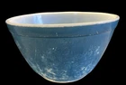 New ListingVintage PYREX Glass Primary Bowl Blue/USA/401 OvenWare/1950’s-60’s/1.5 Pints