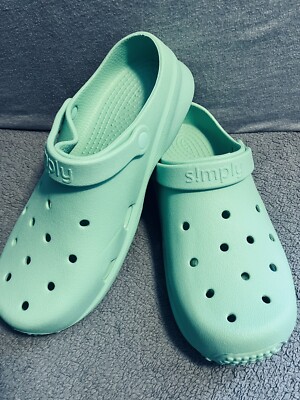 Men/Womens Green Clogs Crocs Mens 8 Womens 10 Shoes Pistachio Green Clogs Slip On  main image 3