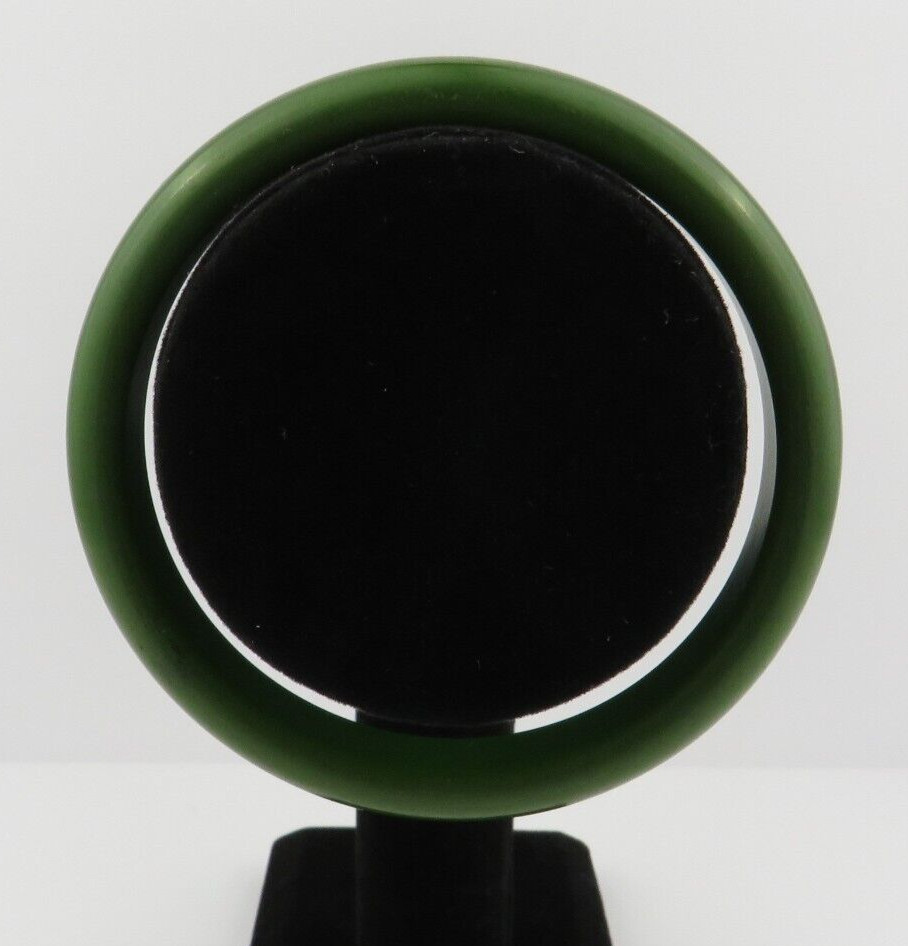 Vtg. Dark Green Solid Bakelite Bangle Bracelet Re… - image 8