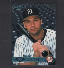 1999 PACIFIC PLATINUM BLUE FOIL PARALLEL PORTRAIT VAR #294 DEREK JETER SP 1/67