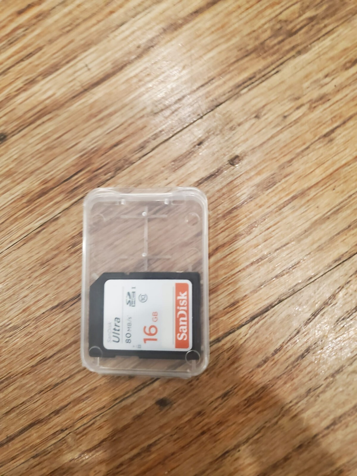 CANON PowerShot ELPH 180 Pristine Condition with SD Card, Charger, Case