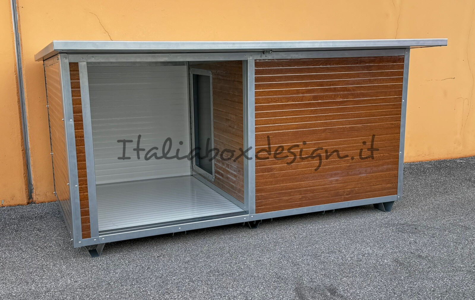 Foto 4 di 6