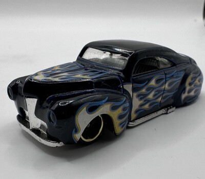 1941 41 Ford Coupe Tail Dragger Collectible 1/64 Scale Diecast Diorama Model