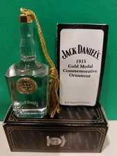 JACK DANIELS 1915 GOLD MEDAL ORNAMENT - London - Daniel's -- NEW in BOX with COA